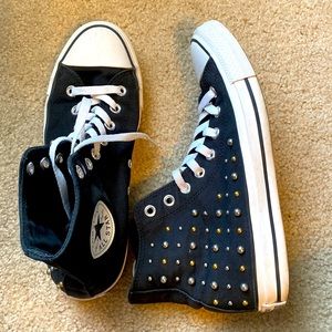 High top studded Converse